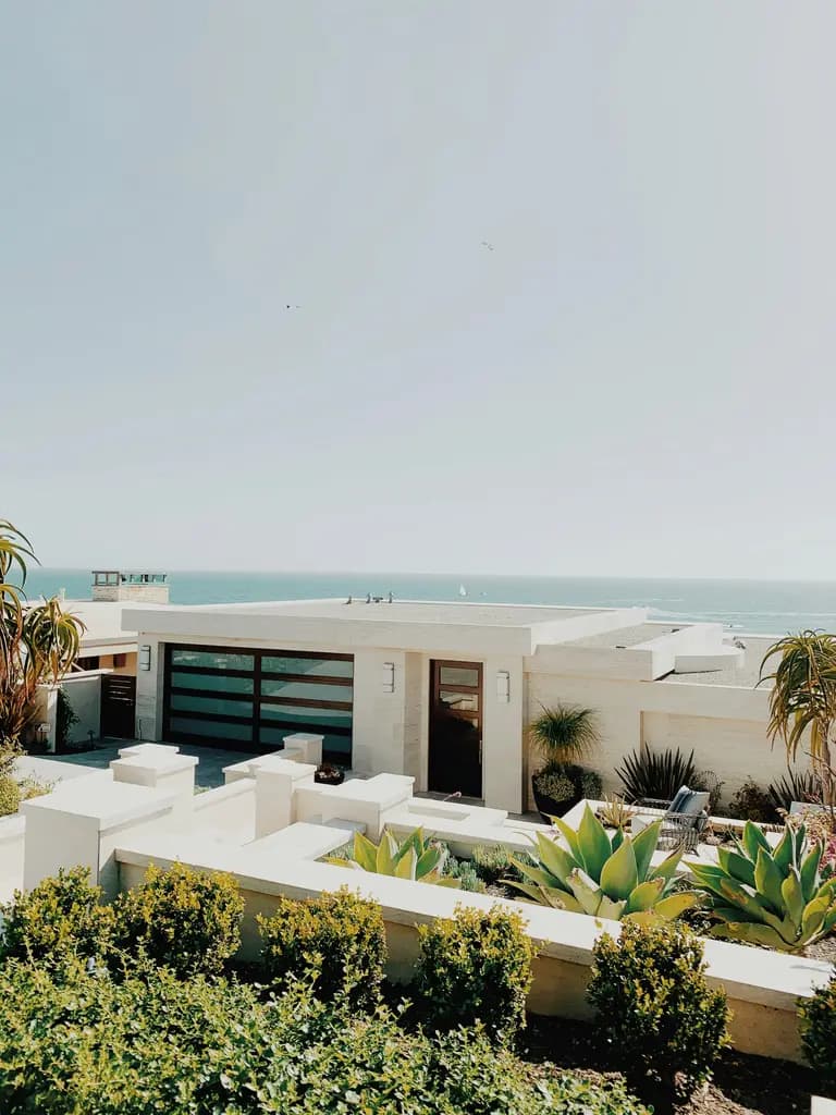 Cannabis 2025: Rechtssicher konsumieren, anbauen, fahren – was nach CanG/KCanG erlaubt ist (und was nicht)