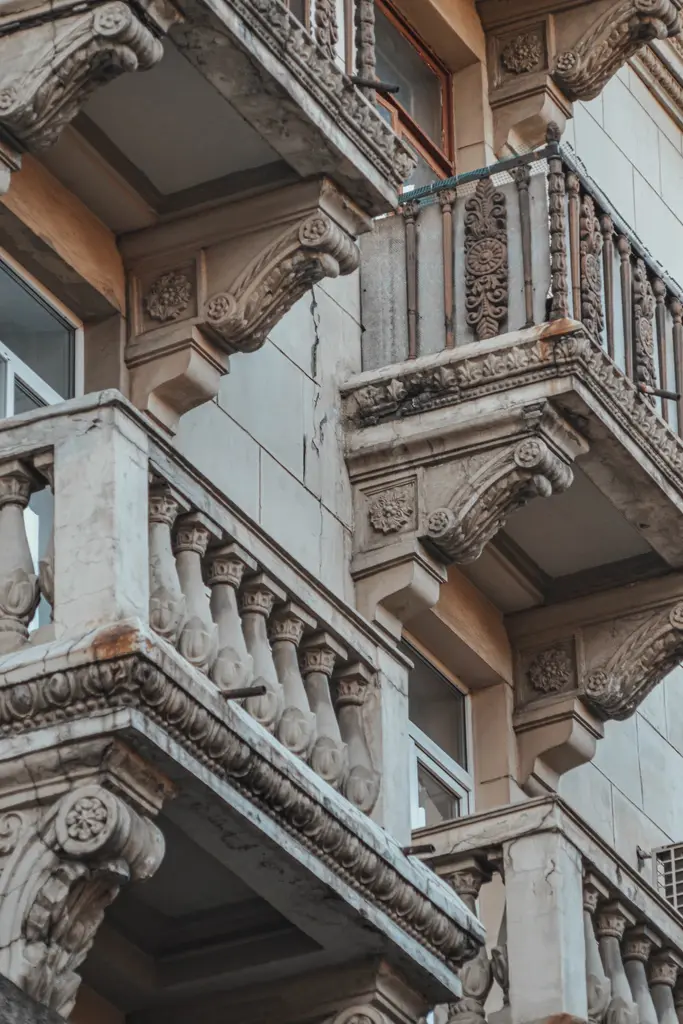 Versteckter Wasserschaden nach Hauskauf: Ihre Rechte & Rücktritt